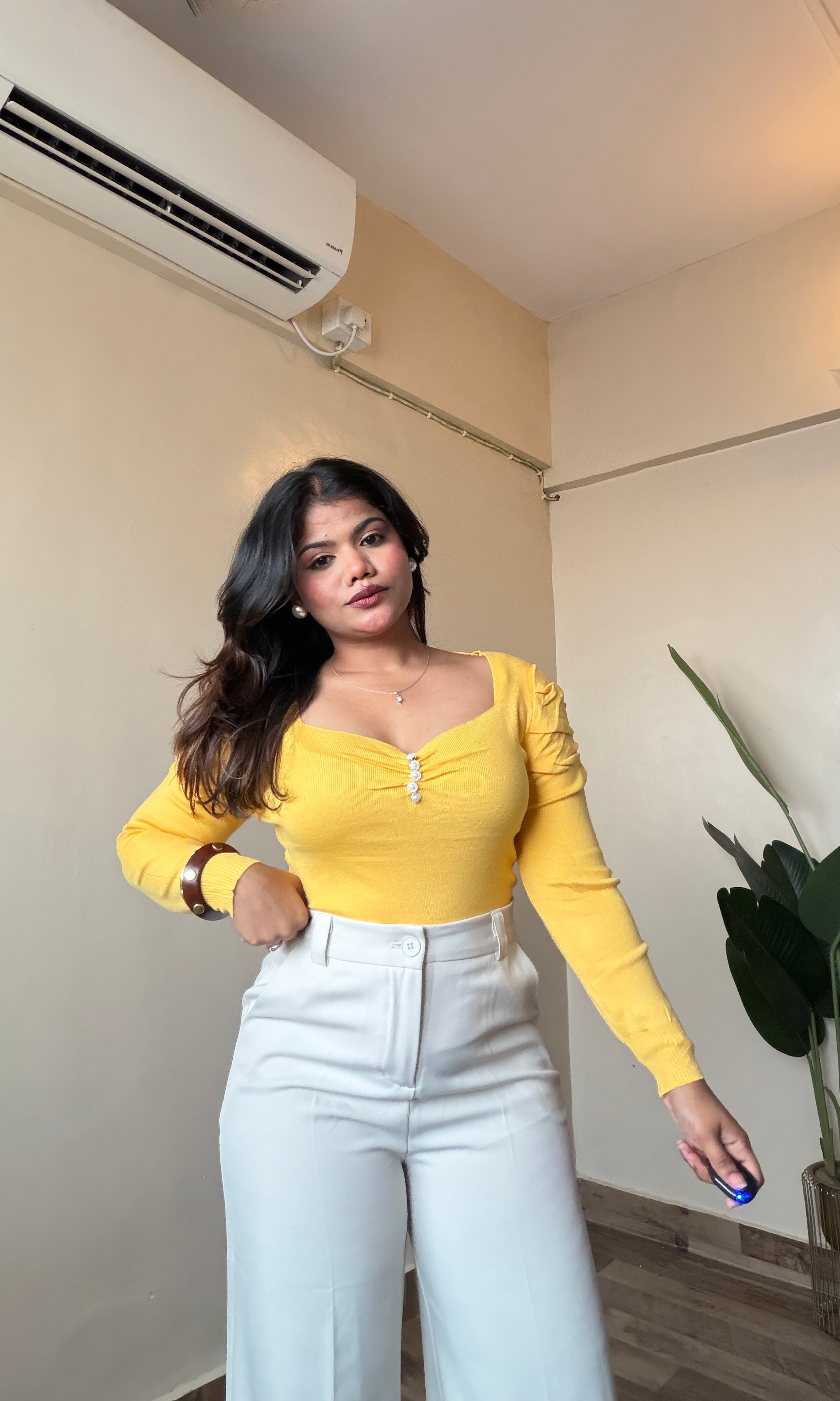 Sweetheart Neck Puff Sleeve Top