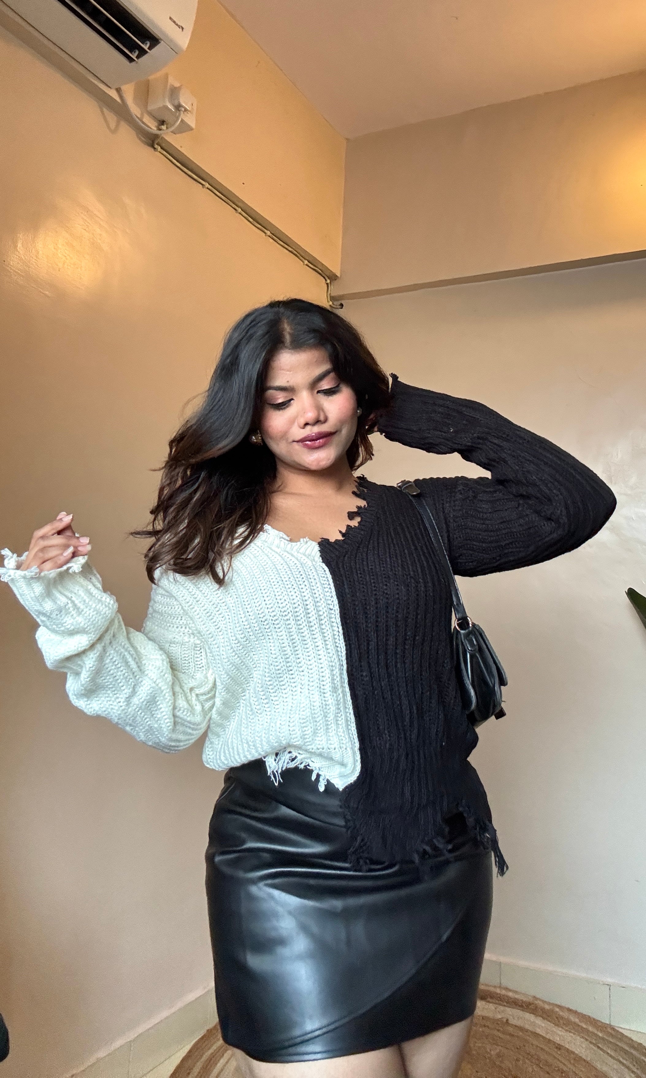 Black White Knit Pullover