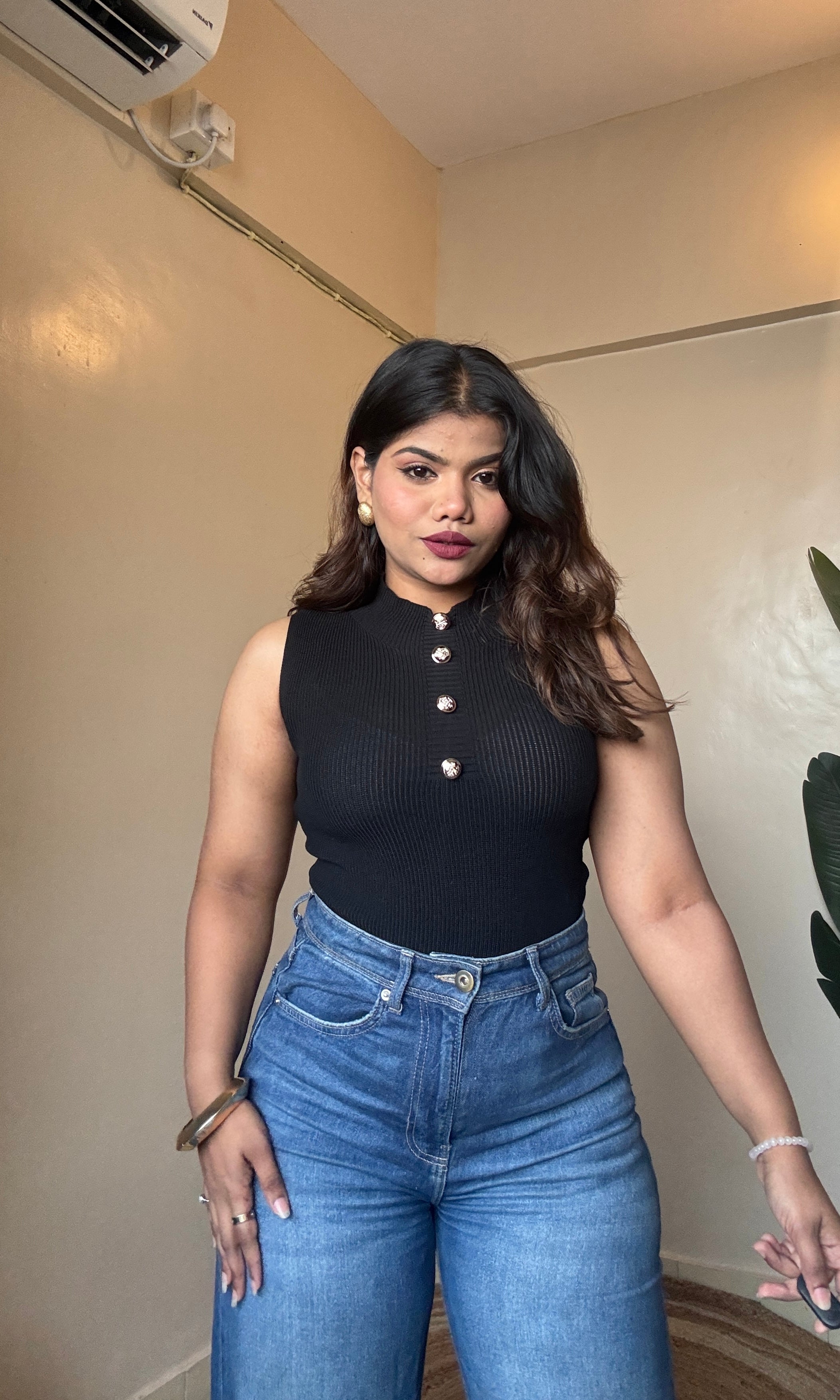 Highneck Golden Button Top