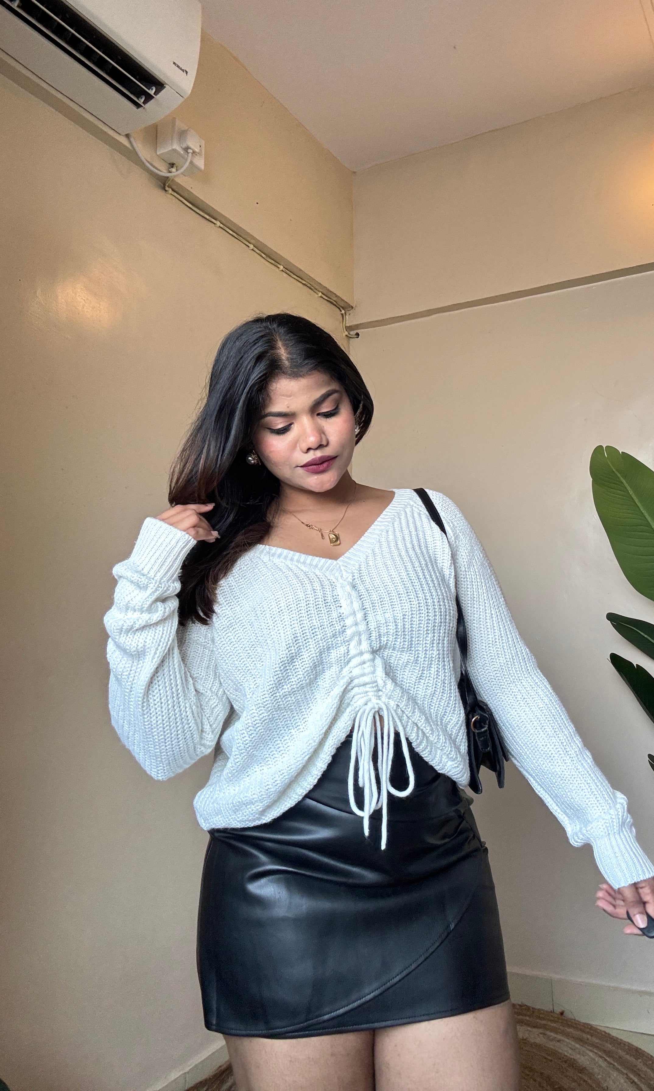 White Drawstring Ruched Knit Pullover