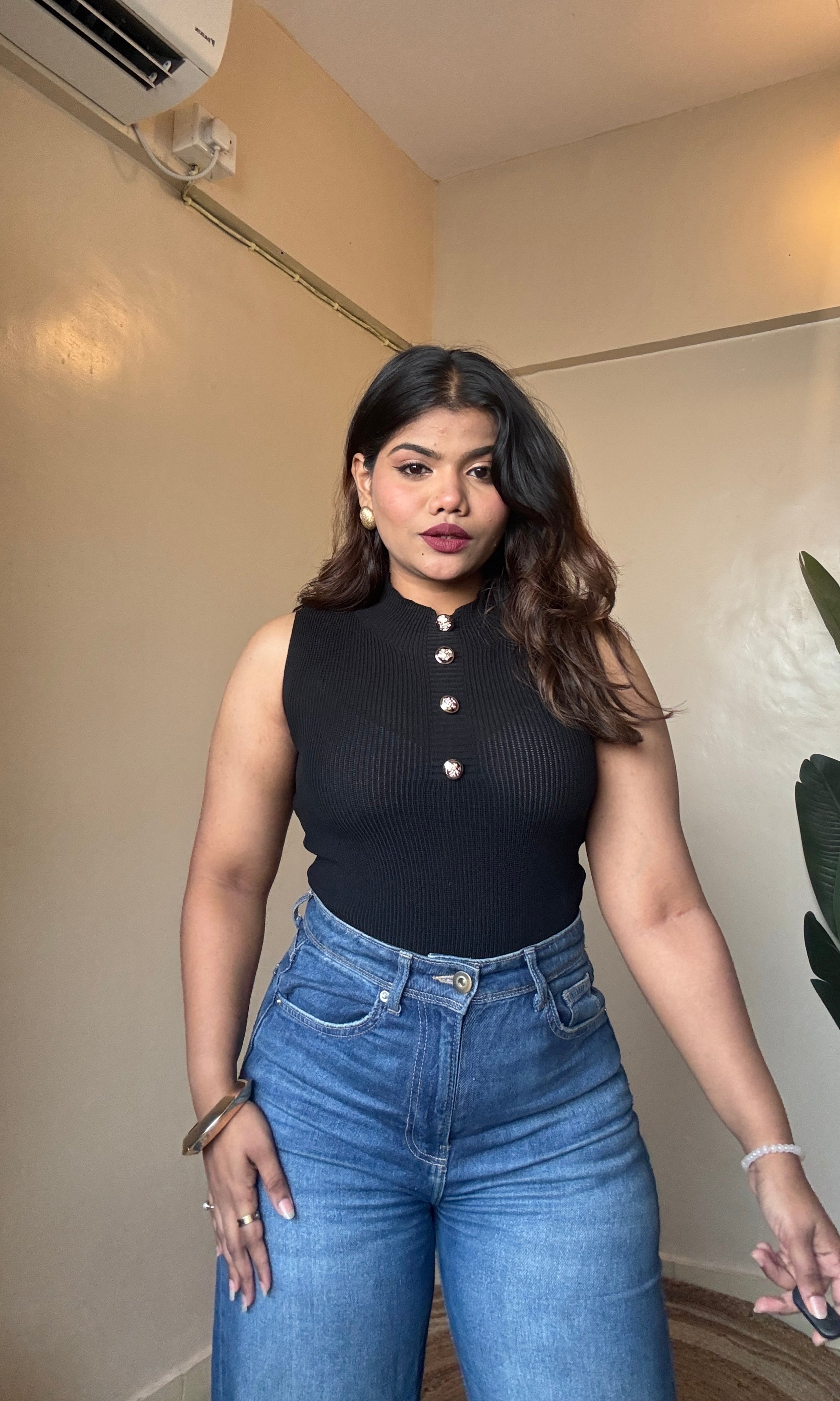 Highneck Golden Button Top