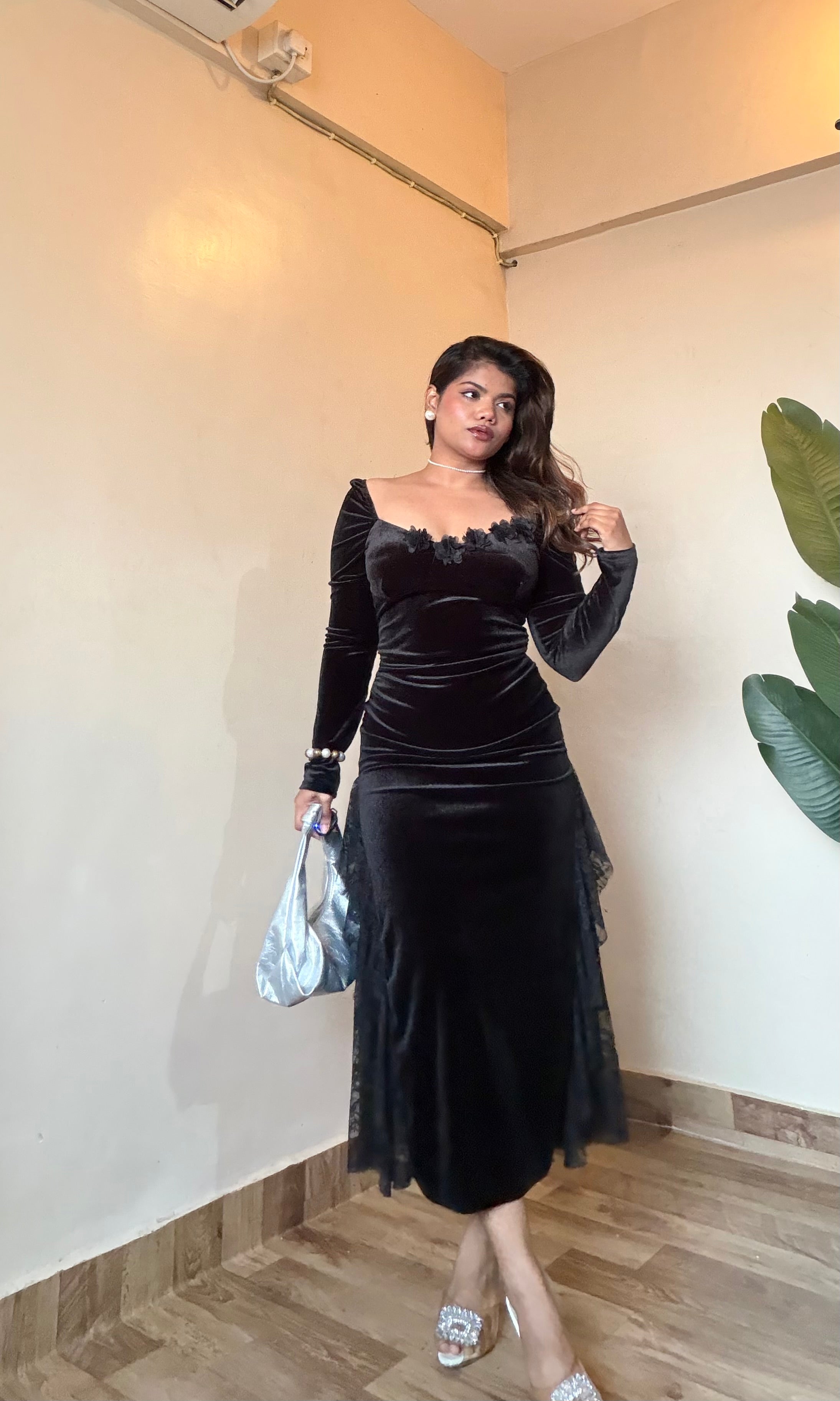 Red Velvet Sweetheart Neck Dress