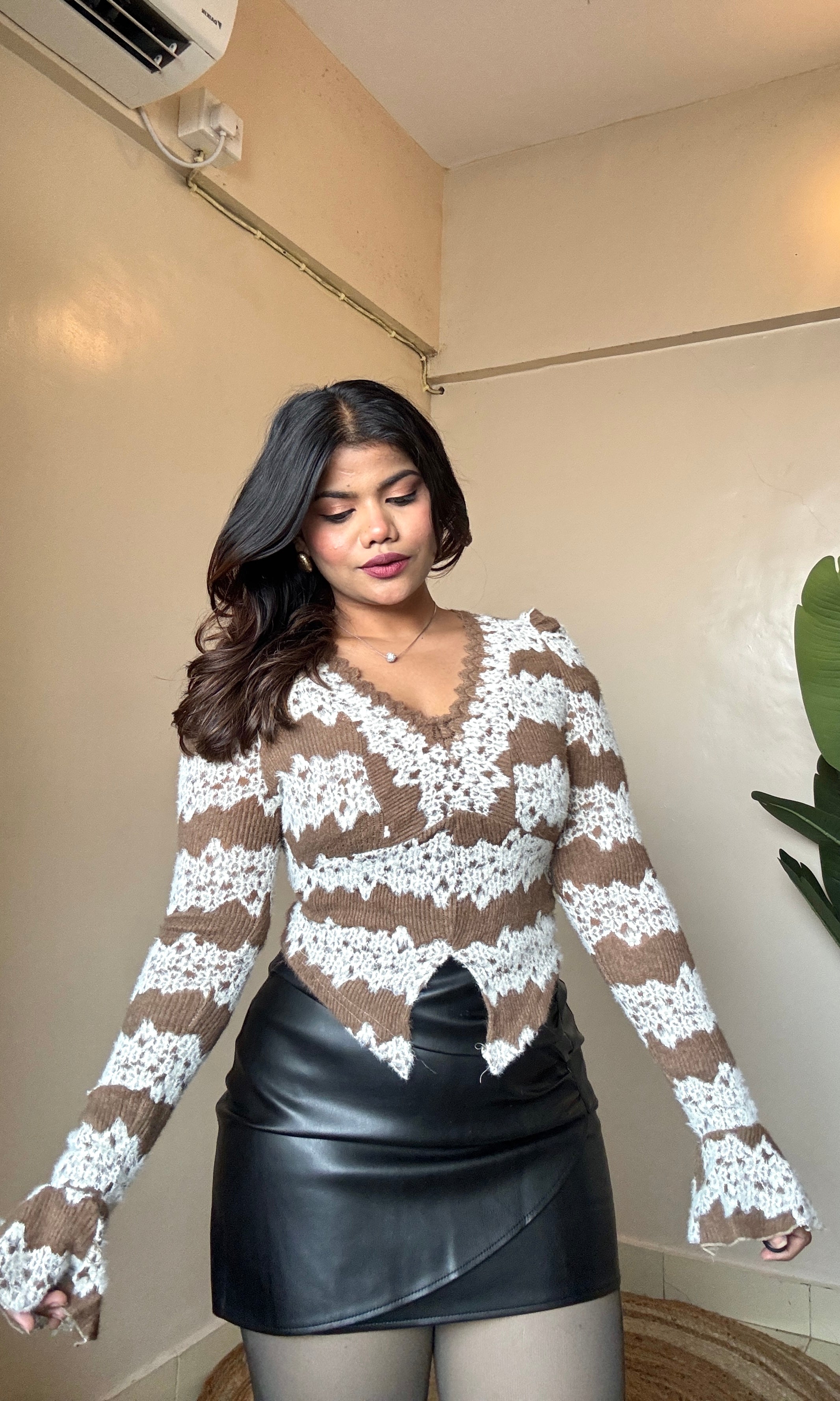 V Neck Lacework Bell Sleeve Top