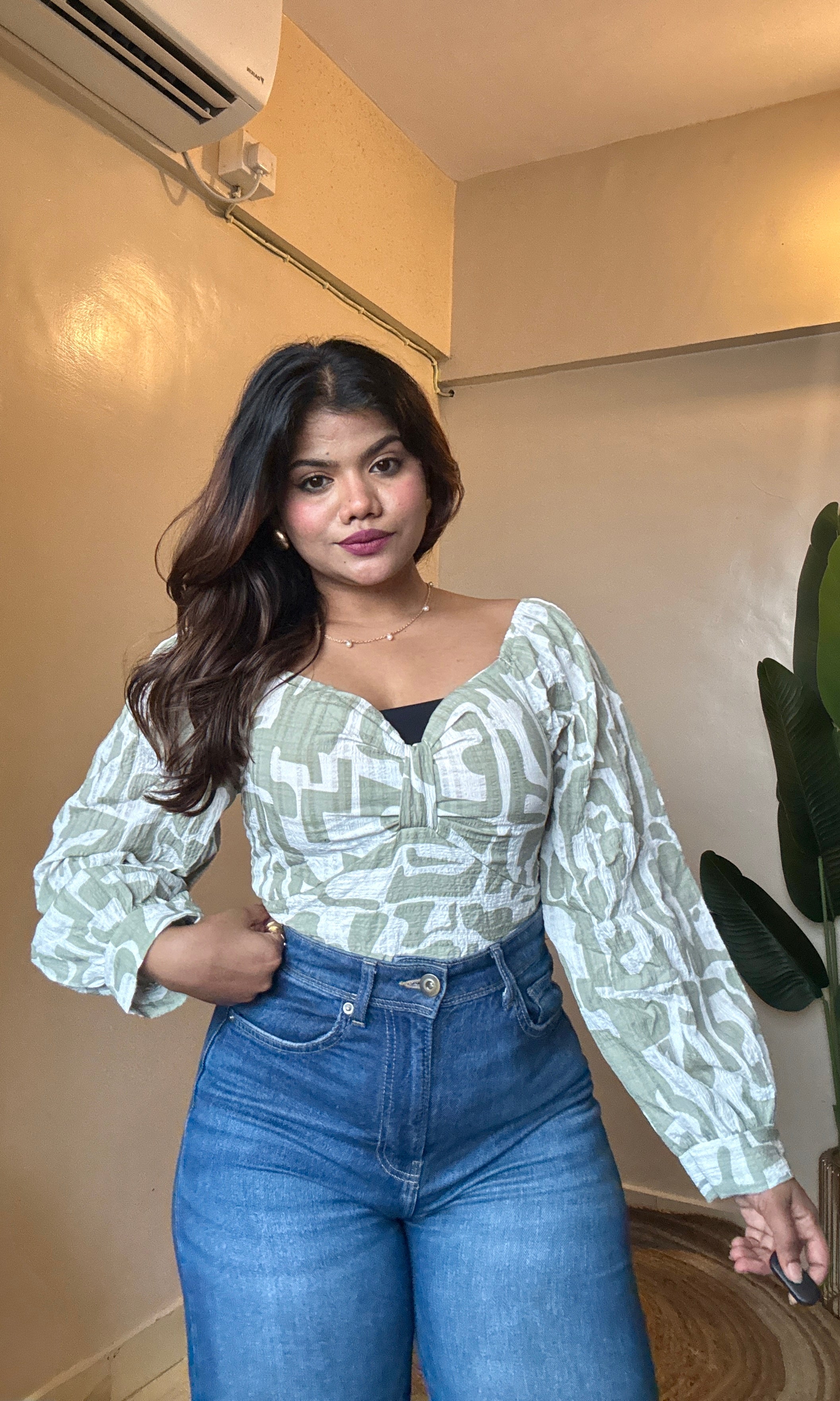 Pastel Green Puffy Sleeve Top