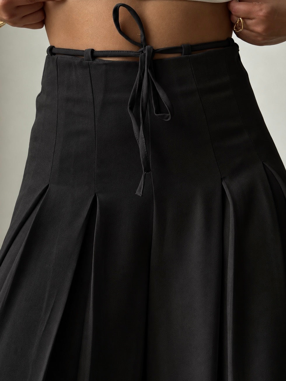 Black Pleated Knot Detailing High Waist Trouser