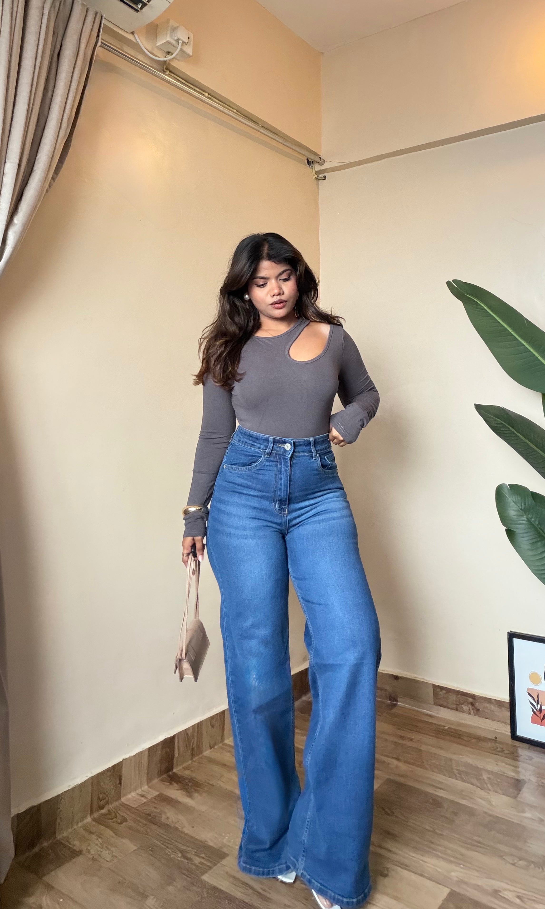 Blue High-Waist Stright Fit Jeans