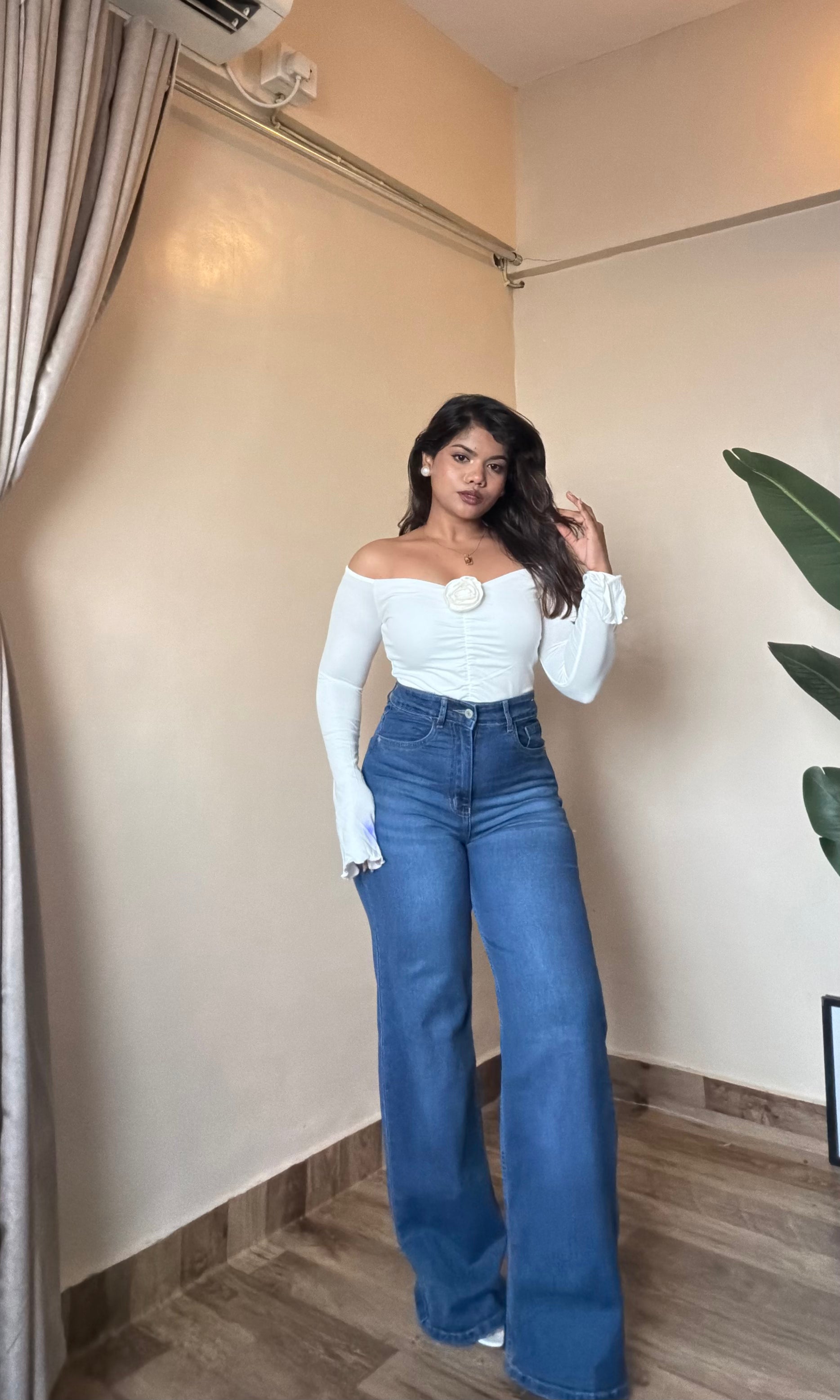 Blue High-Waist Stright Fit Jeans