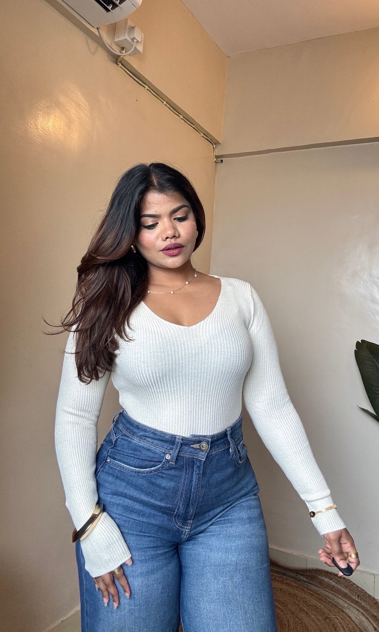 White V Neck Ribbed Top