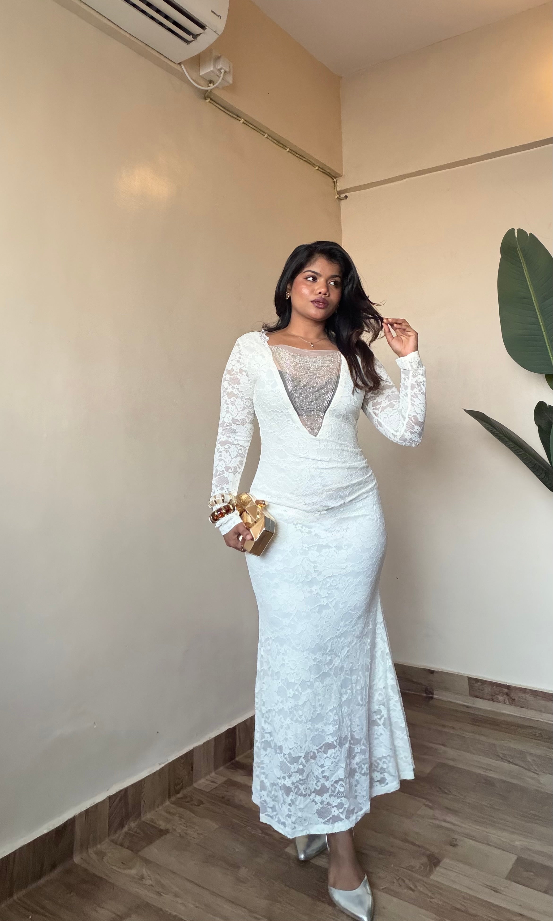 V-Neck Lacy Fishtail Dress