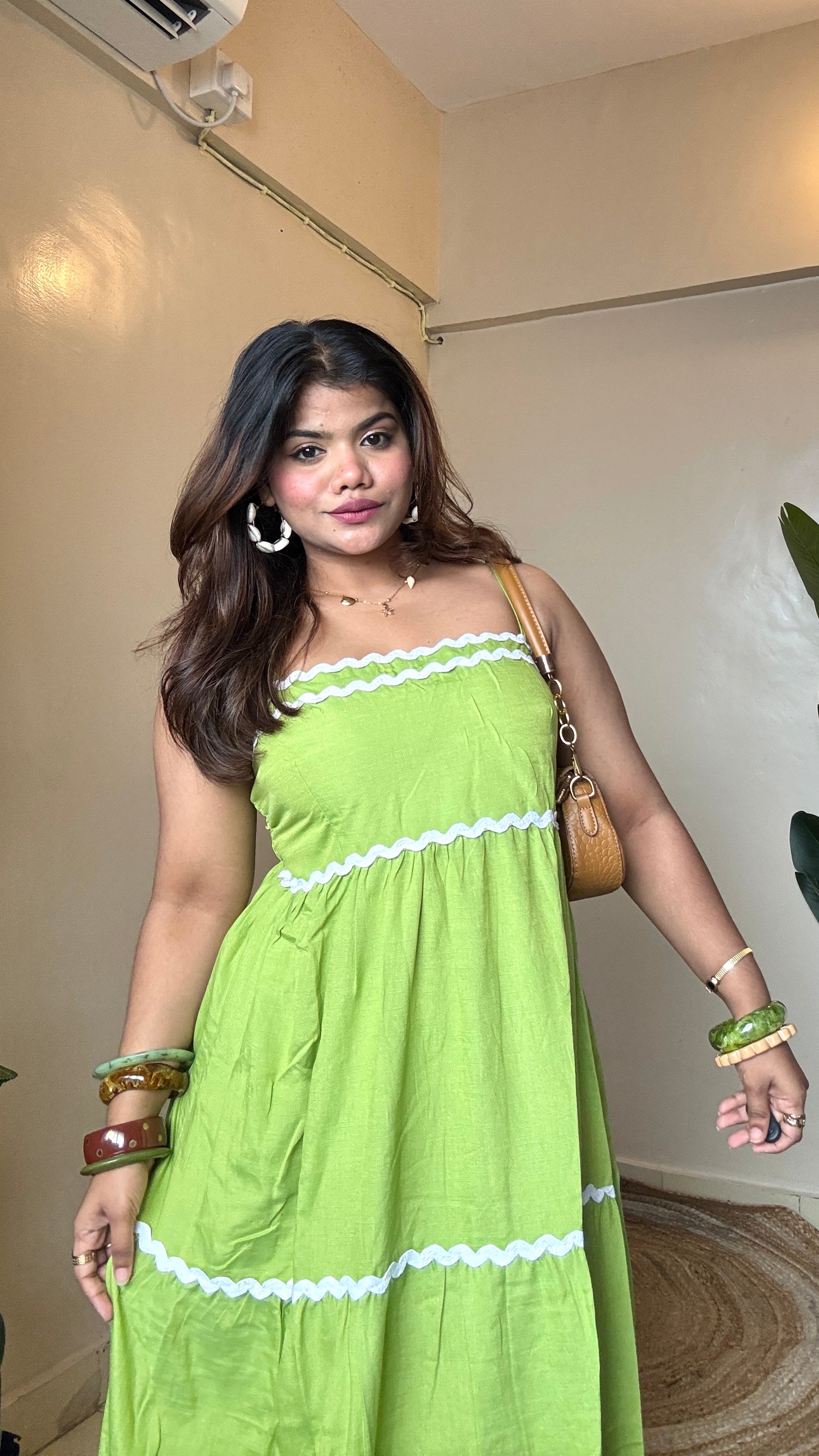 Green Wavy Lacy Detailed Dress