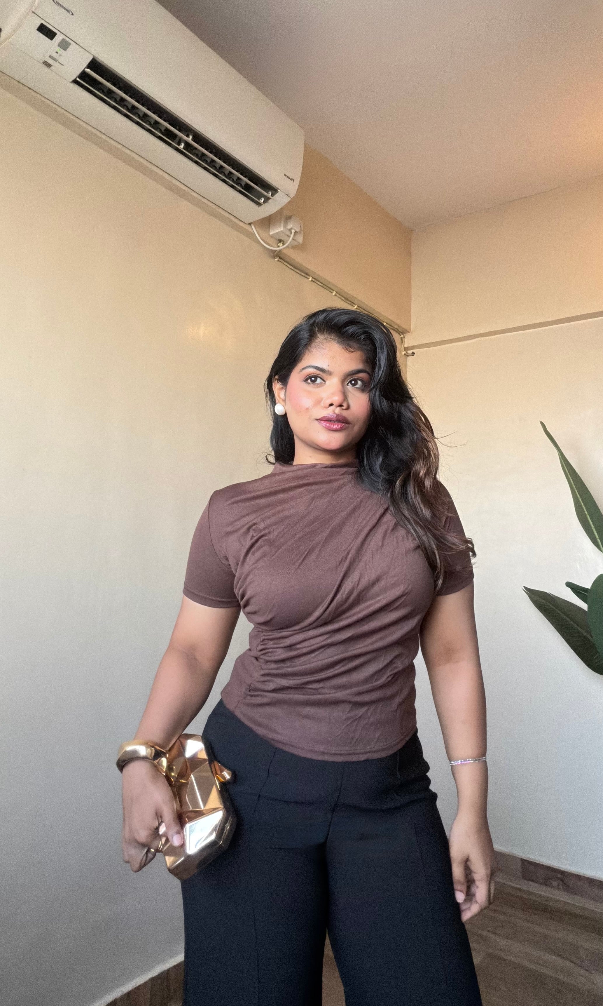 Drape Ruched High-Neck Half Sleeve Top