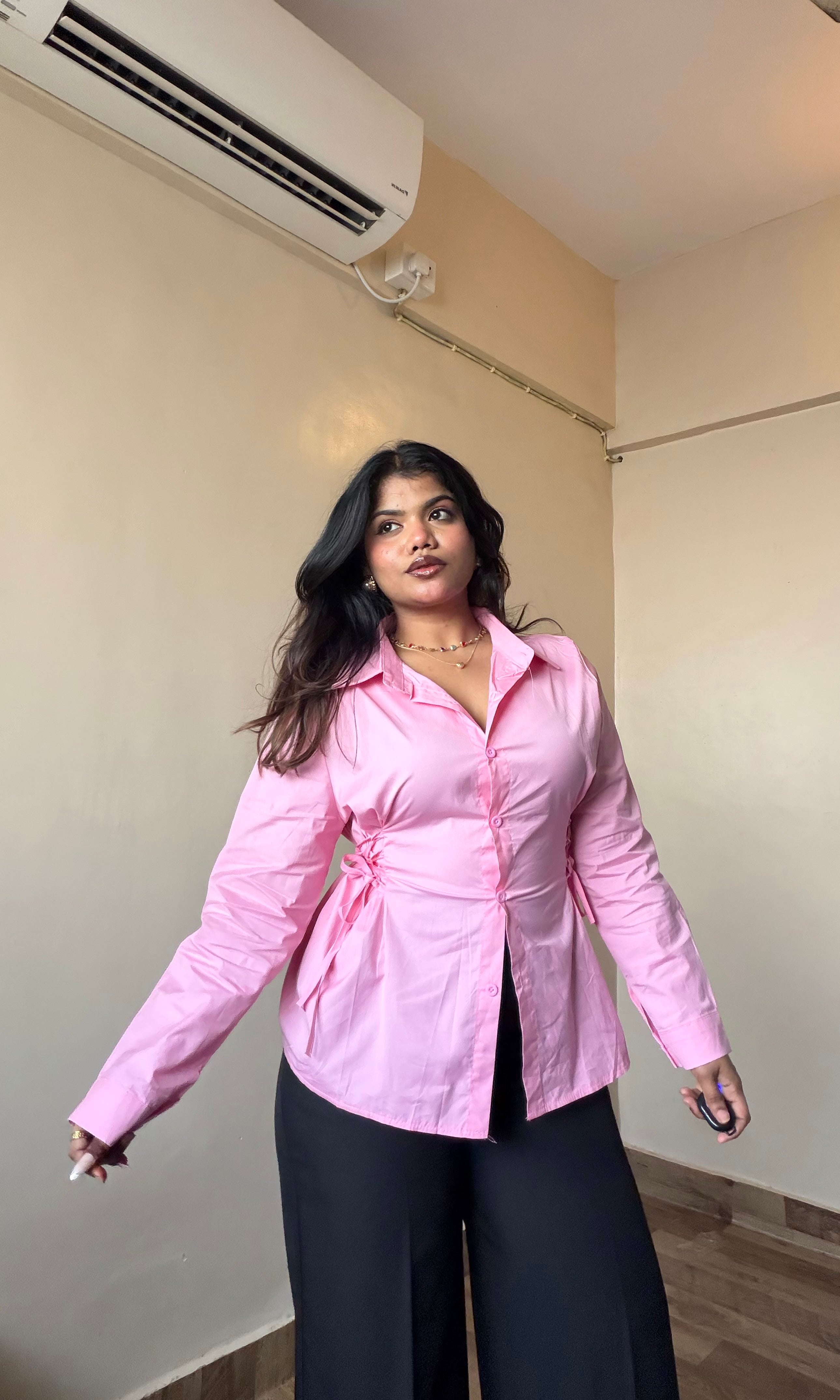 Side Dori Fitted Shirt (With Drawstring)