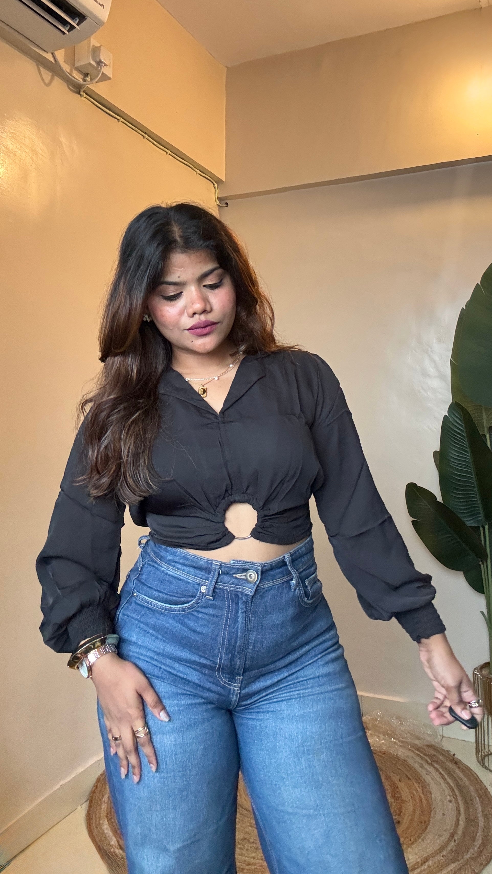 Pretty Ring Detailing Top
