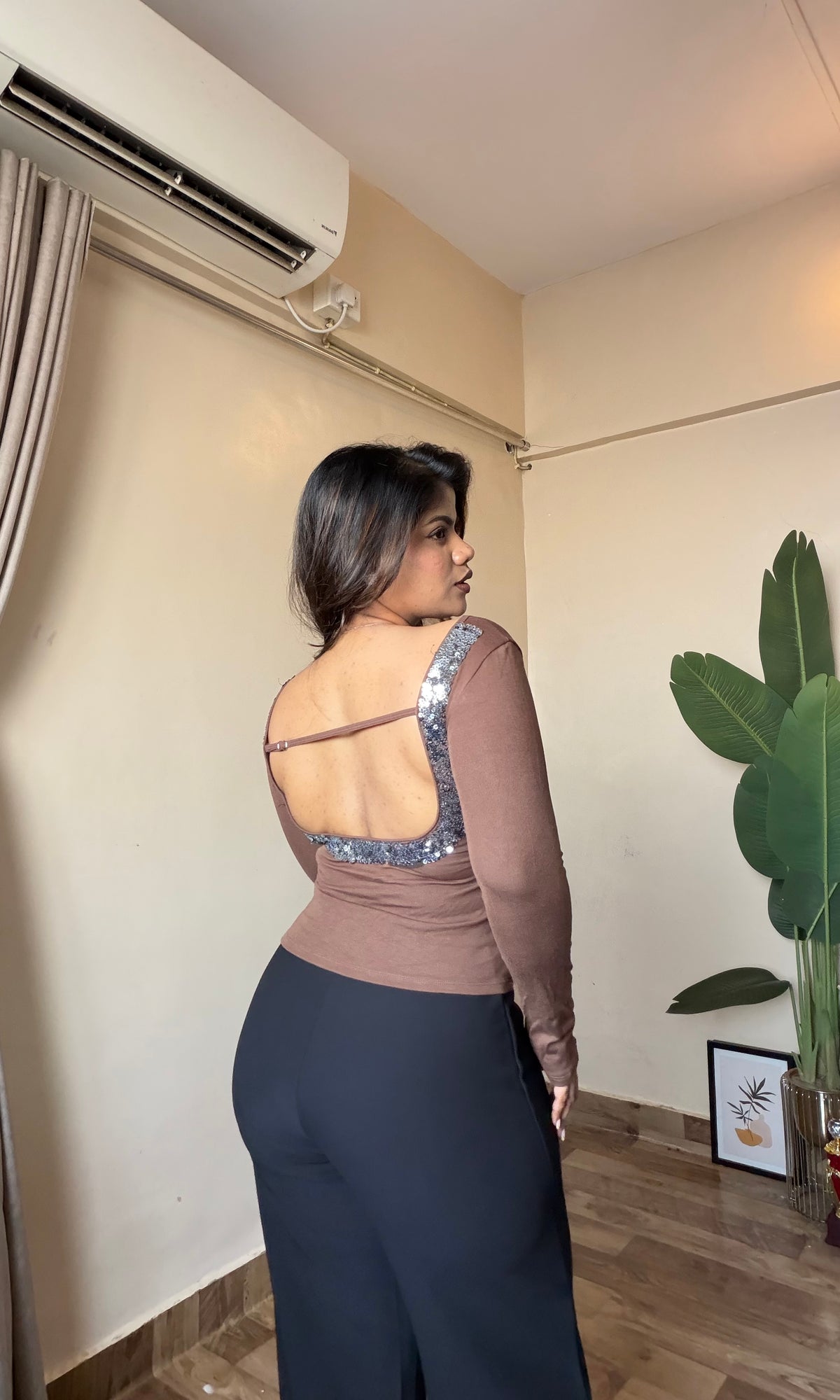 Backless Sequin Work Round Neck Padded Top