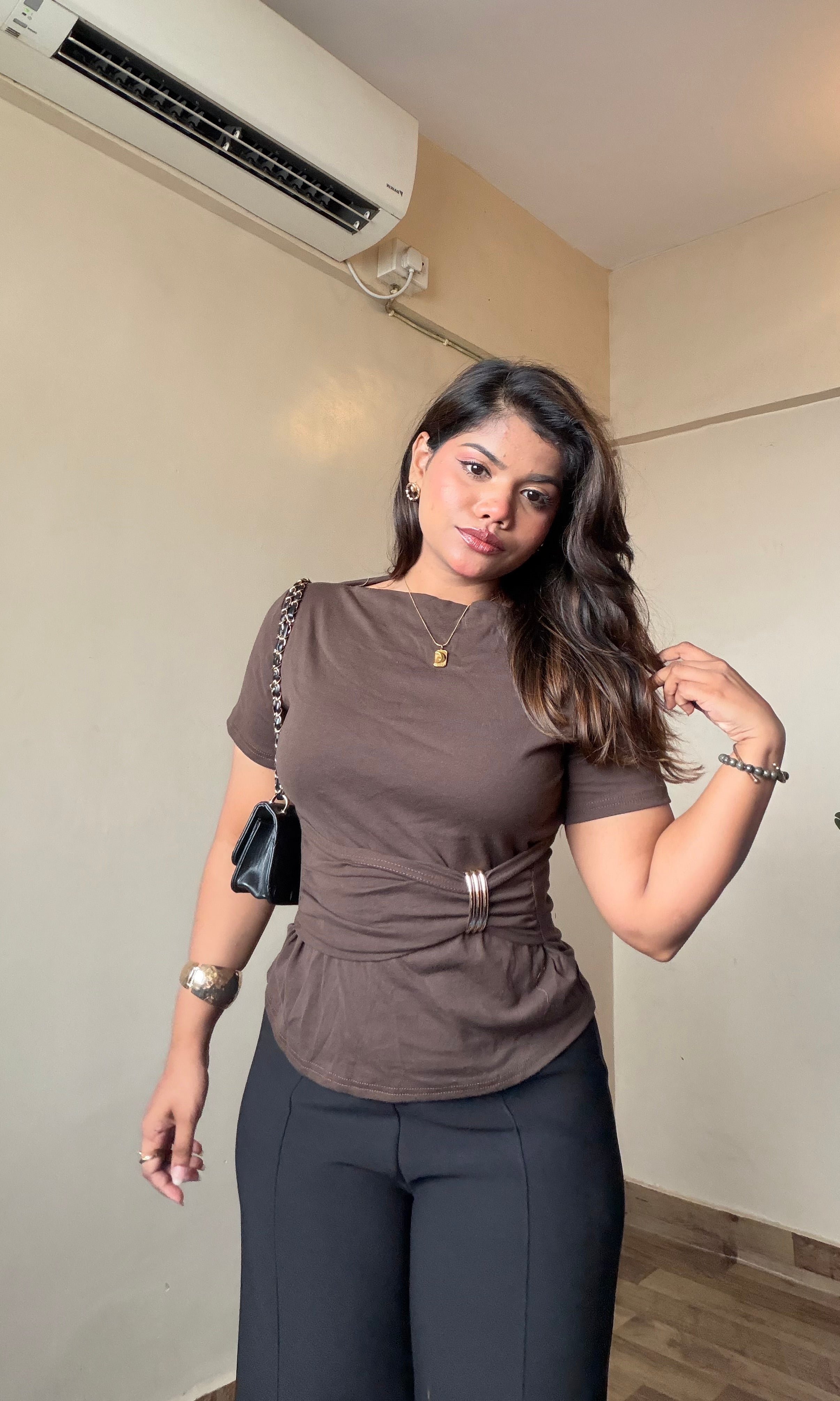 Boat Neck Snatch Top With Metallic Broch