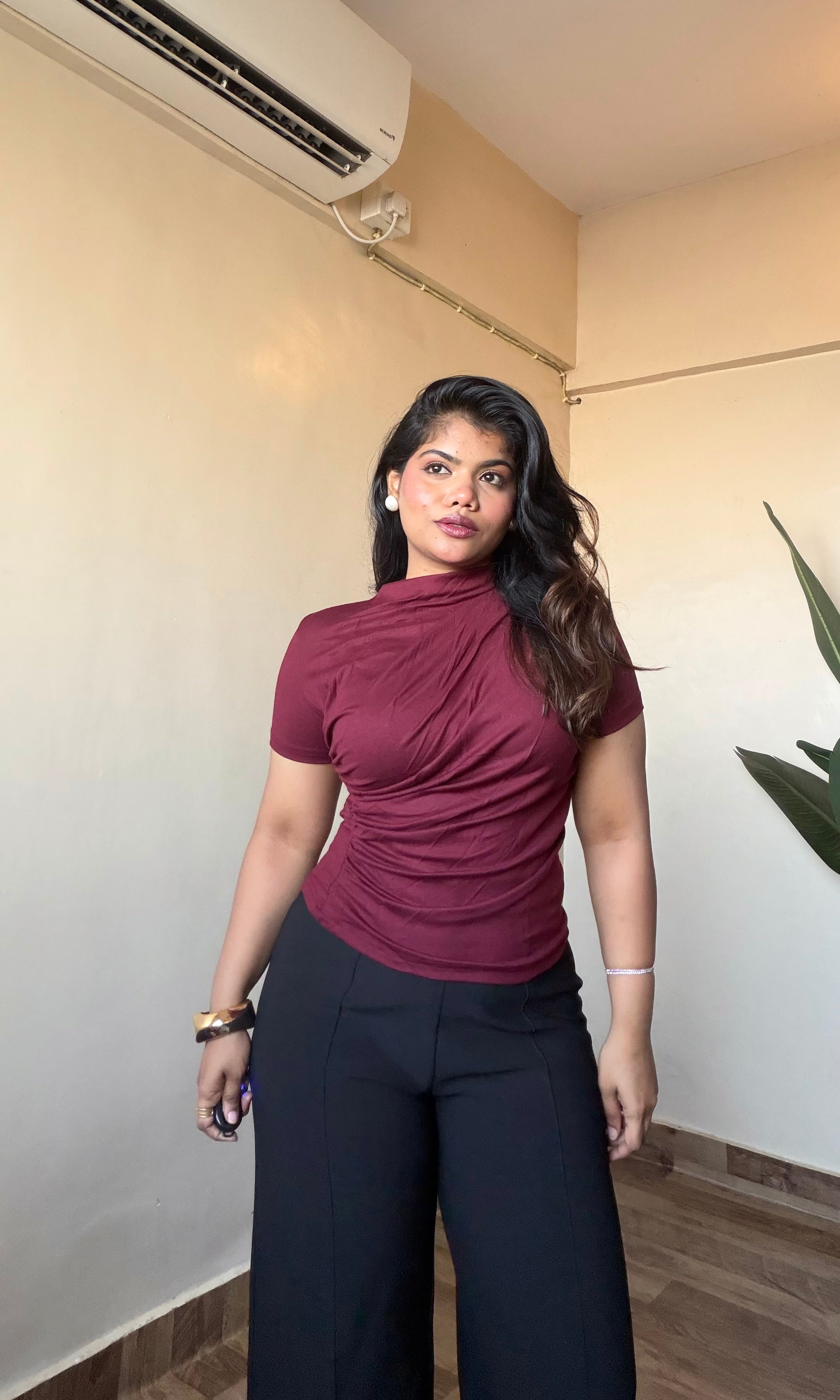 Drape Ruched High-Neck Half Sleeve Top