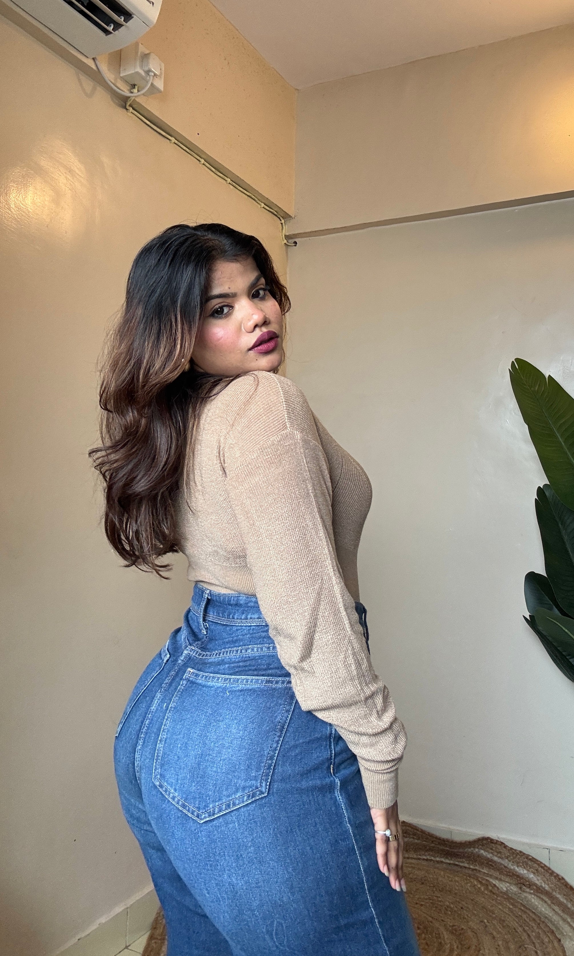 Knit V neck Pullover Top