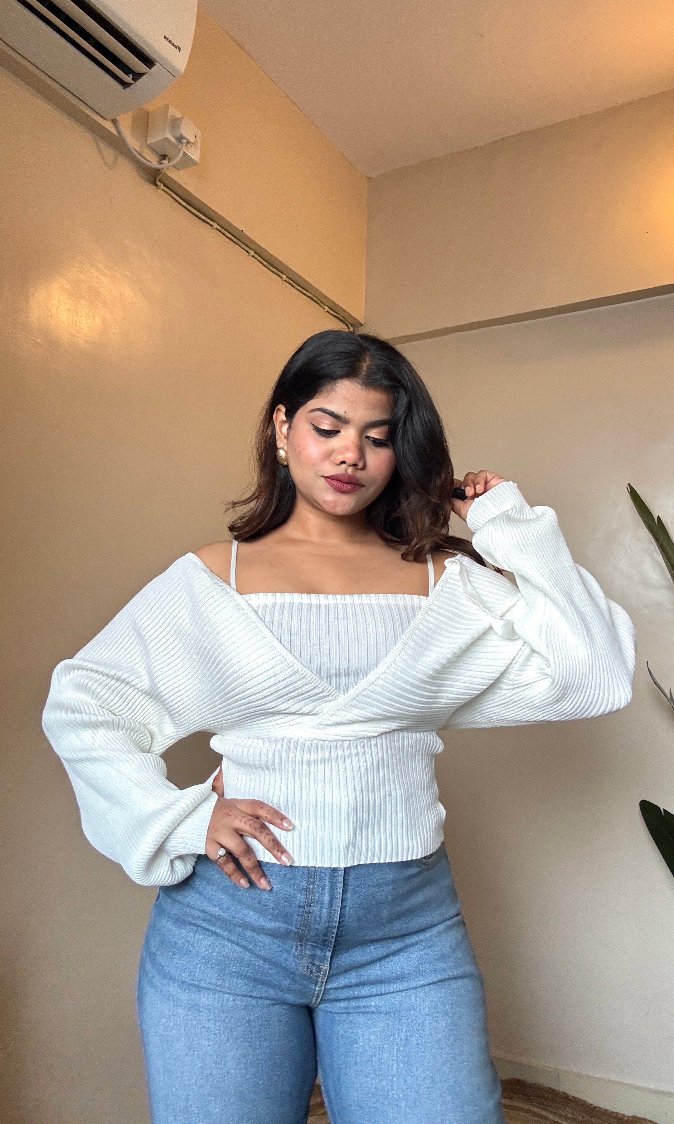 Knitted Joint Off-Shoulder Pullover