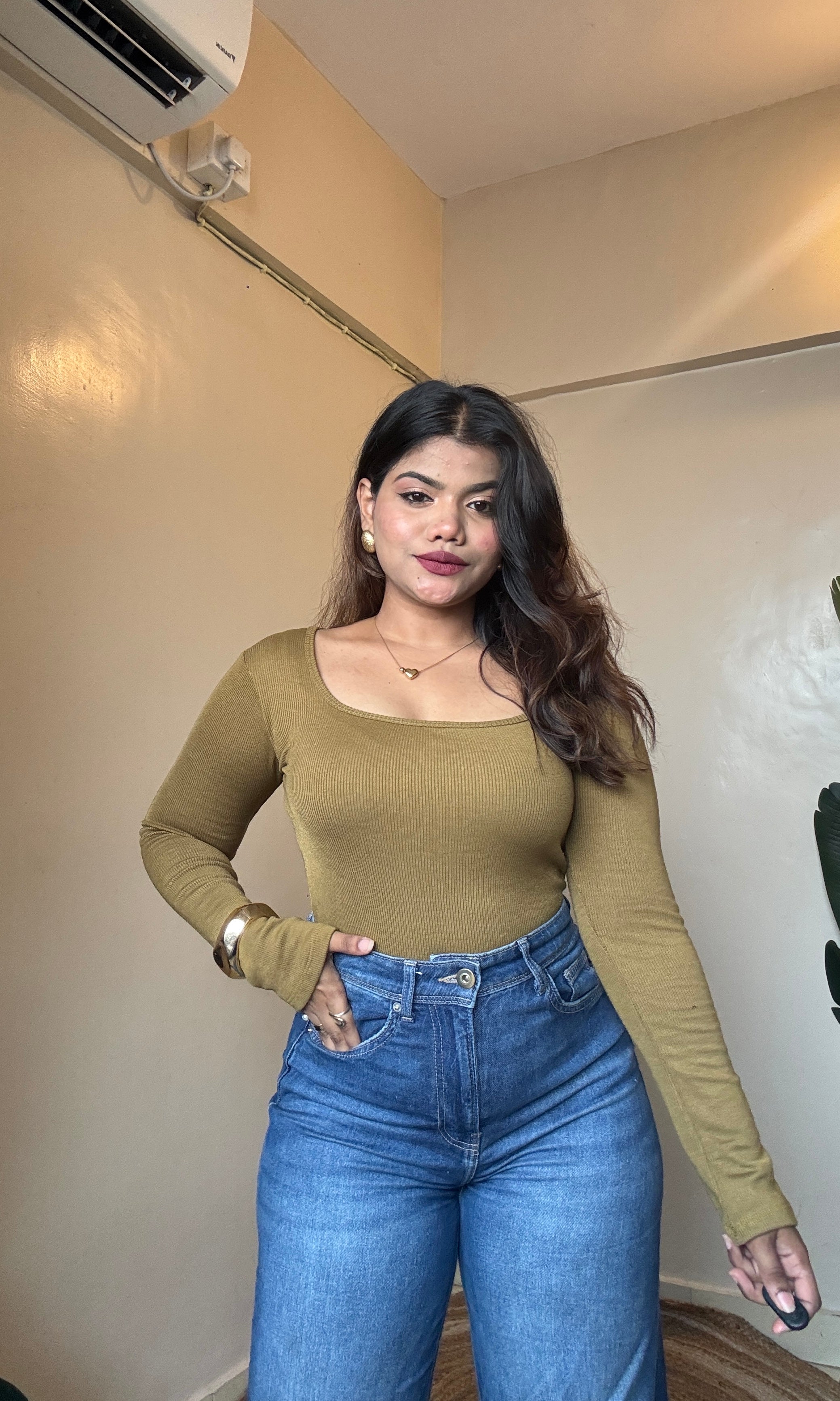 Round Neck Ribbed Top