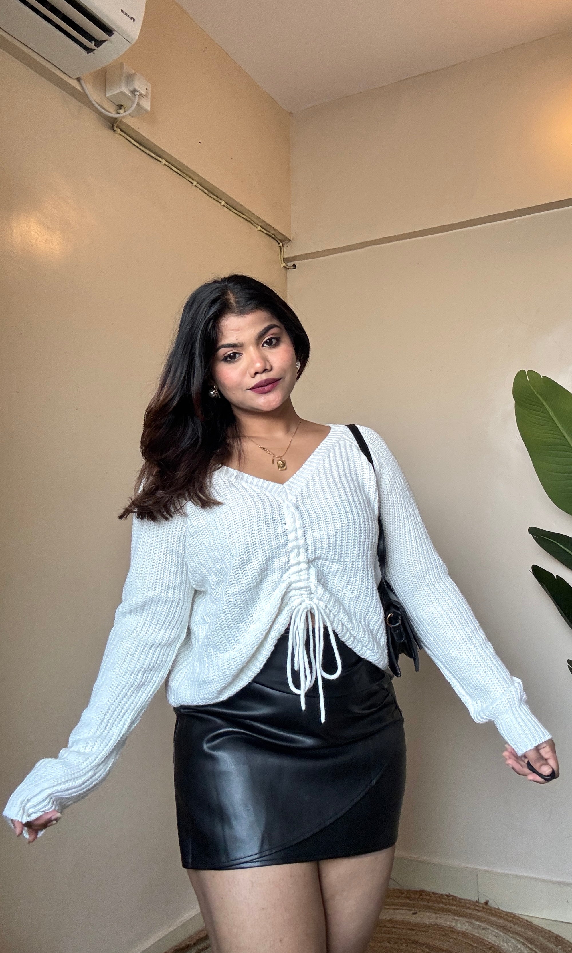 White Drawstring Ruched Knit Pullover