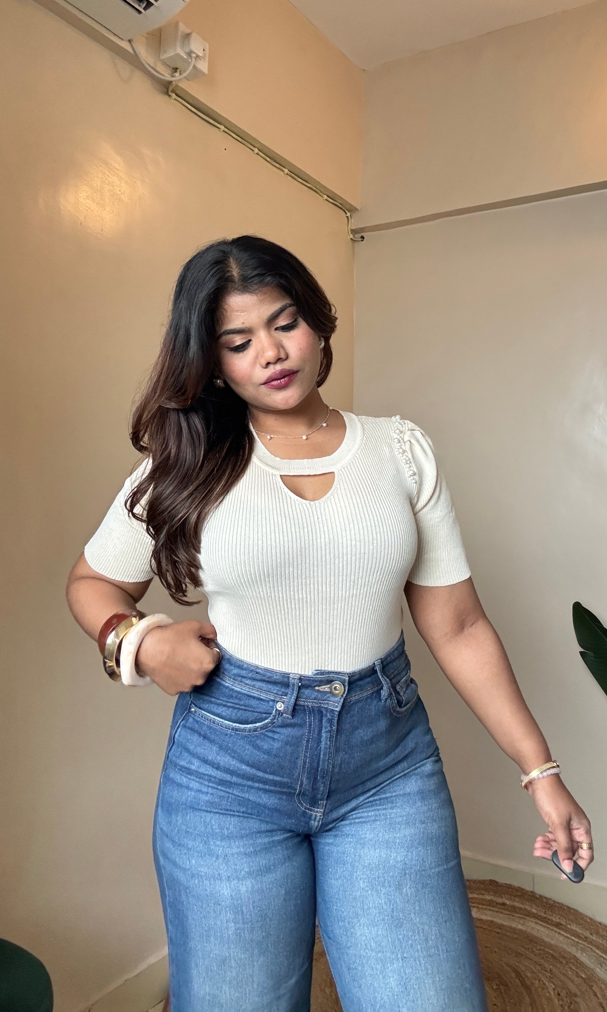 Pearl Work Puffy Sleeve Top