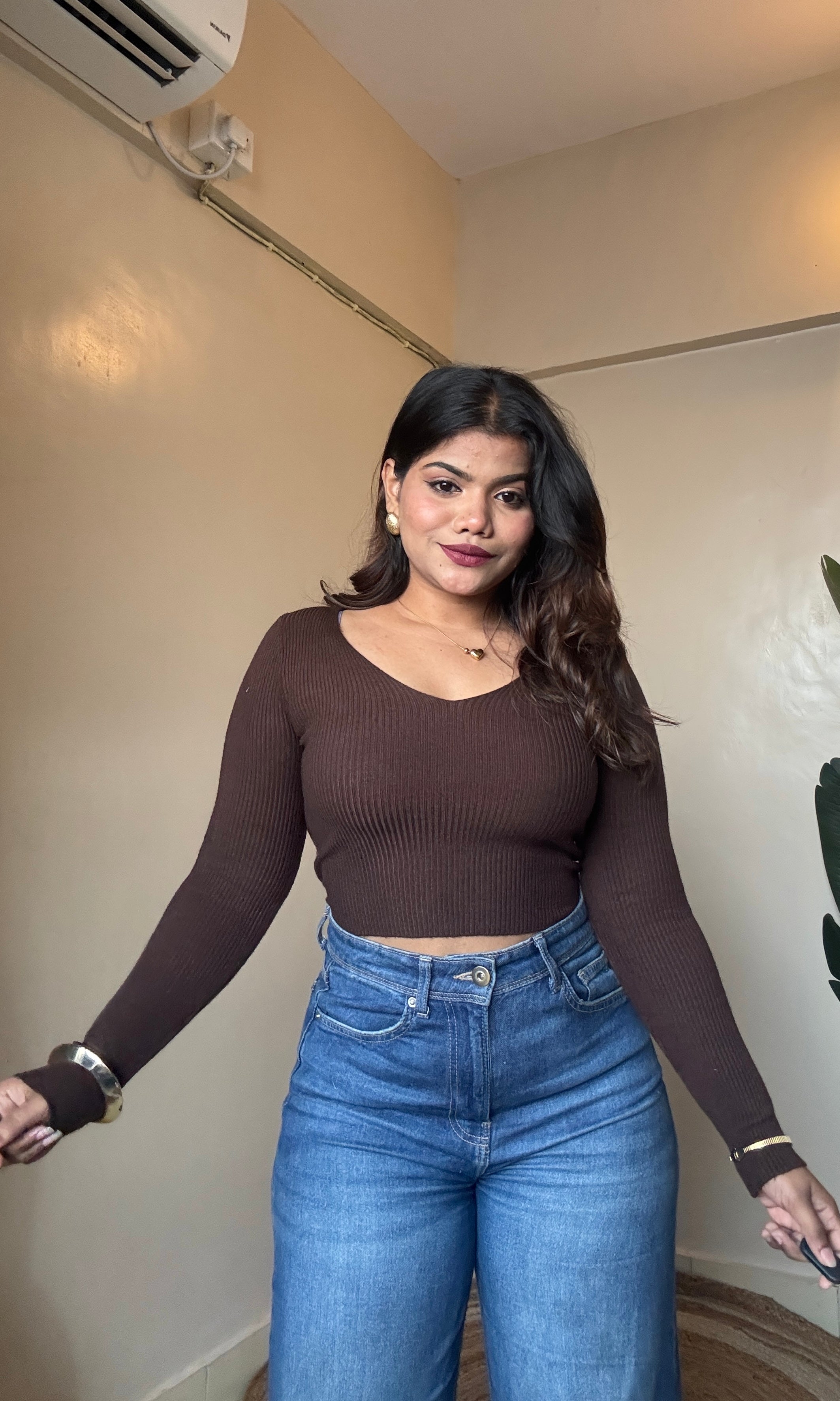V Neck Ribbed Crop Top