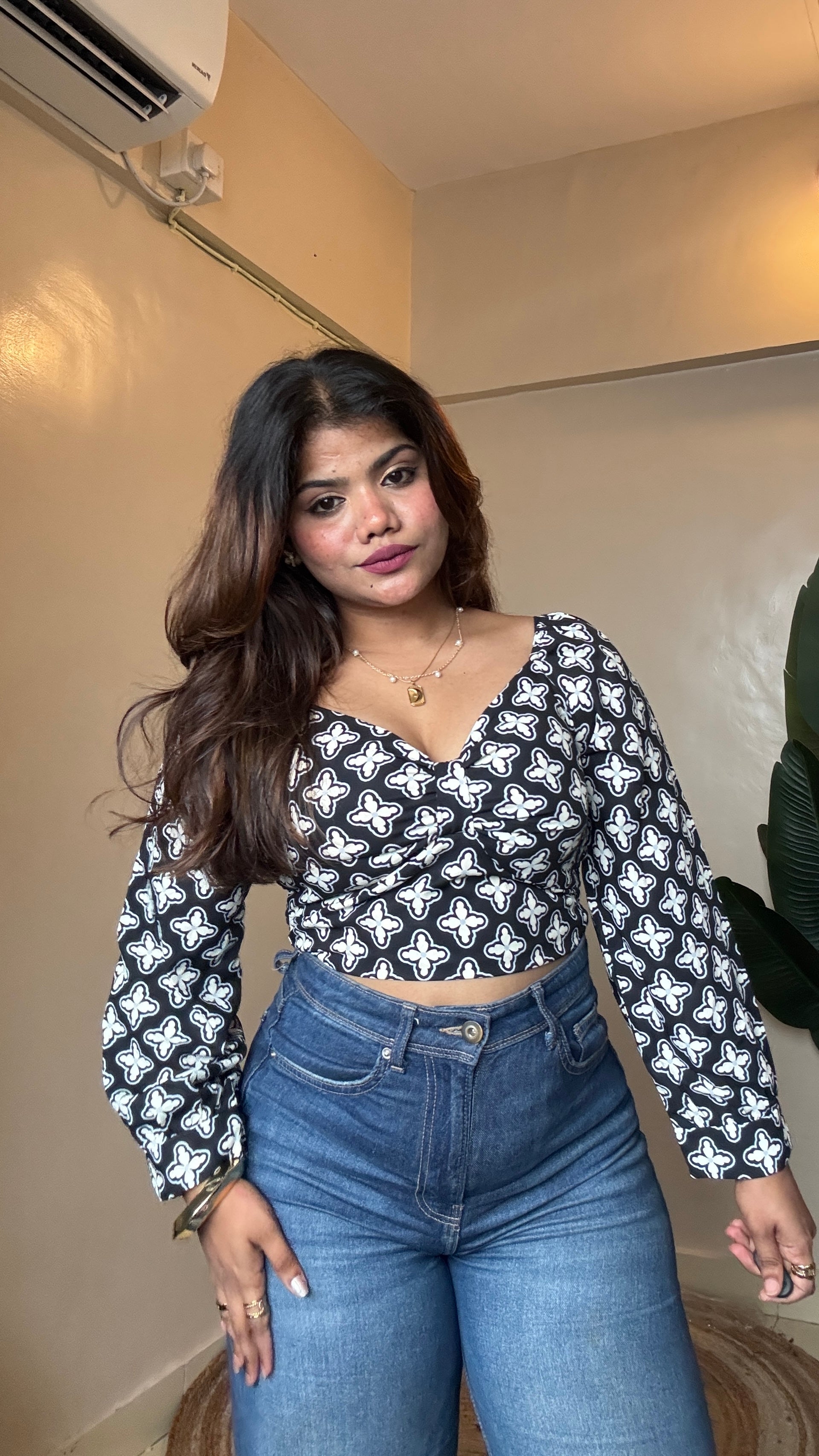 Black Block Printed Puffy Sleeve Top