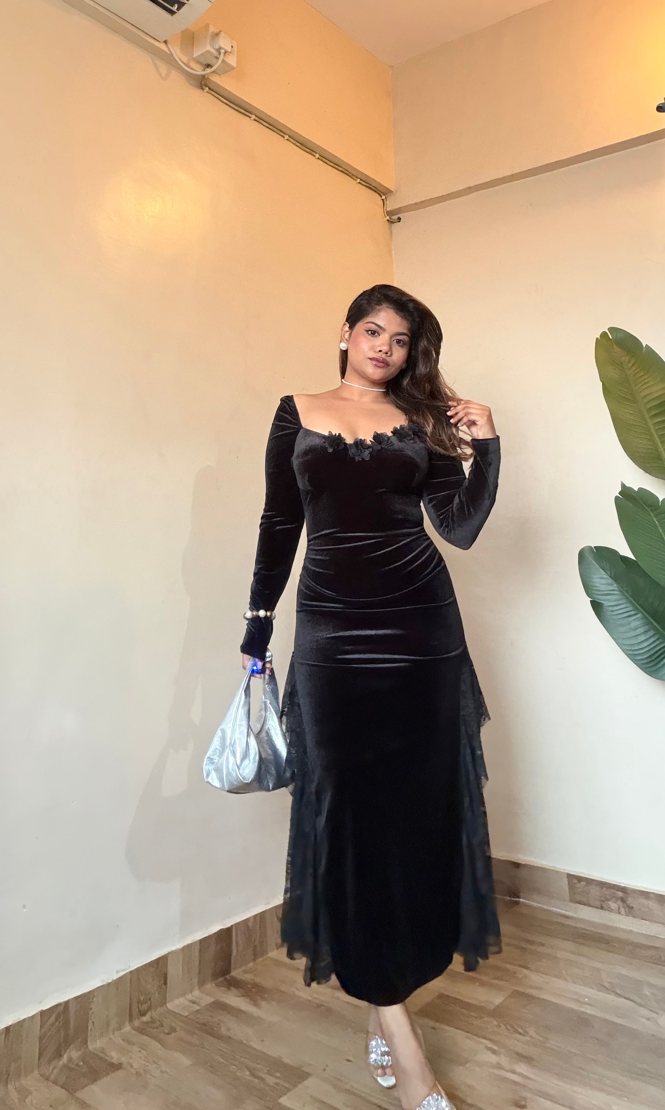 Red Velvet Sweetheart Neck Dress