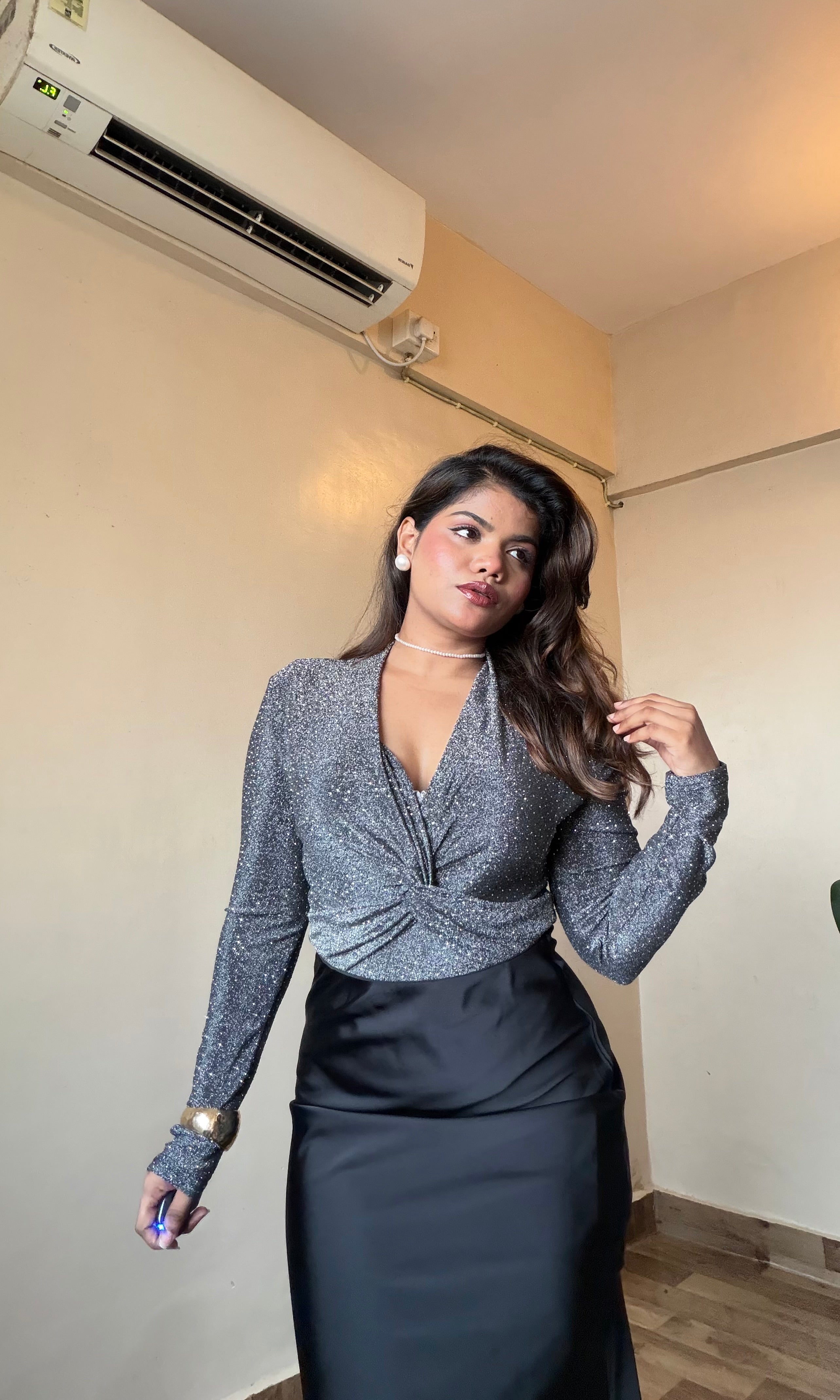 Front-Twisted Shimmer Rhinestone Top