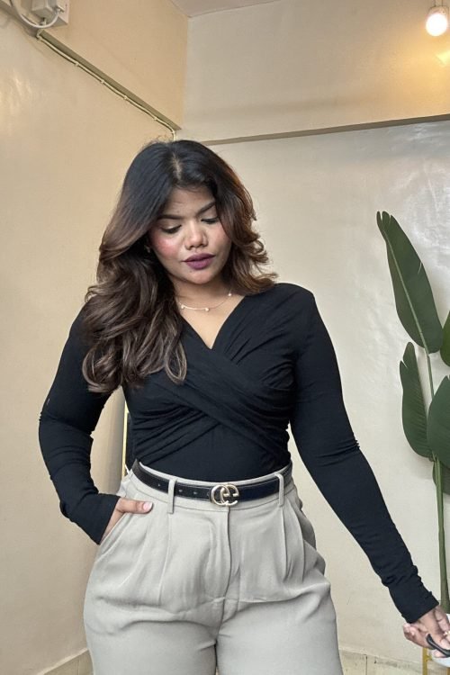 Black Crossover Top(Free Size : 30-36 bust)